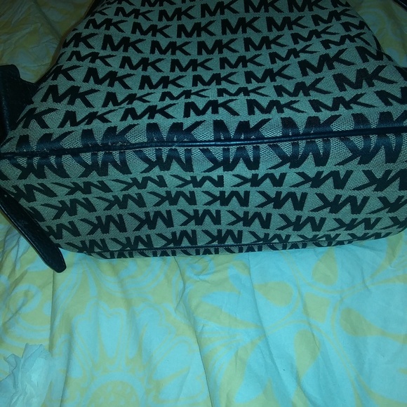 Michael Kors BackPack - Picture 7 of 8